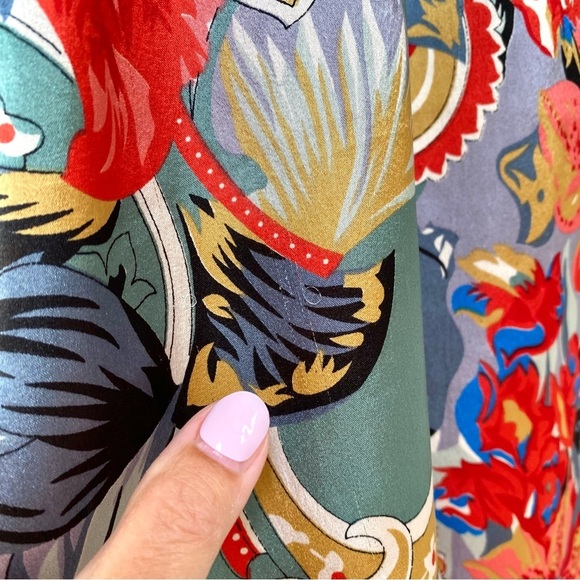 Beautiful boho blouse w paisley floral vibe resort vacay feel. - Picture 13 of 13